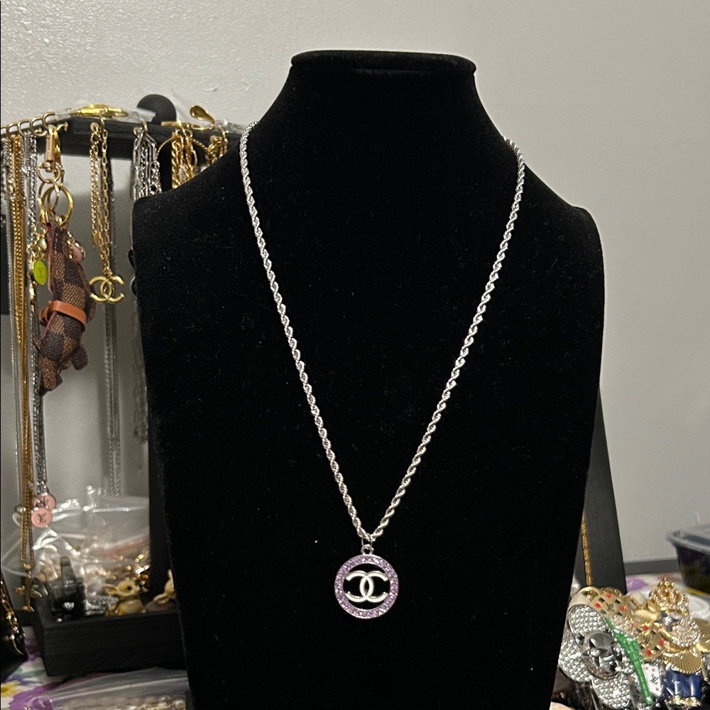 Elegant Silver and Purple Necklace